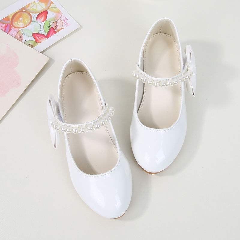 Meitenēm princeses stilā no mākslīgās ādas — ar vairākām siksnām, kvadrātveida purngals, plakanā zole, aizdare ar Velcro