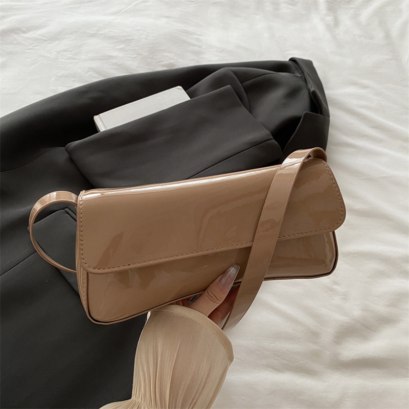 PU crossbody torba, ulični stil, vodoravni kvadratni oblik, otvor s preklopom, džep za telefon, podstava od poliestera, jedan remen, ljeto 2025