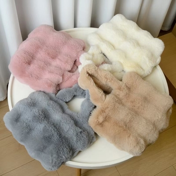 Τσάντα Tote από βελούδινο ύφασμα, αστικού μινιμαλιστικού στυλ, ορθογώνιο σχήμα, μαγνητικό κούμπωμα, επένδυση πολυεστέρα