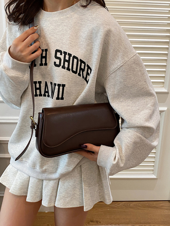 Τσάντα crossbody, αστικός μινιμαλισμός, PU δερμάτινο, οριζόντιο τετράγωνο σχήμα, εσωτερικός χώρος με λαμιναρισμένο φερμουάρ, πολυεστερική επένδυση