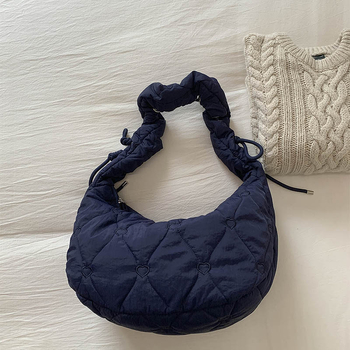 Geantă crossbody cu formă de dumpling și model diamant quilt, capacitate mare, fermoar