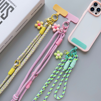 Телефонна презрамка – нейлон, полиестерен ремък, метална катарама, акрилна геометрична висулка, ръчна изработка