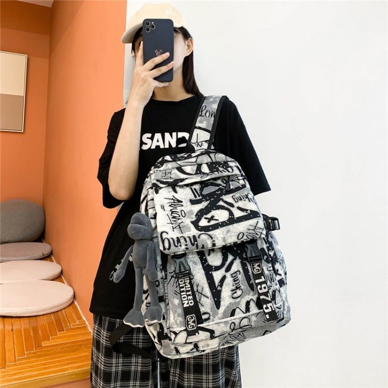 Unisex nailoninė kuprinė su kamufliažiniu graffiti raštu, 20–35 L, kvėpuojanti, atspari vandeniui, atspari dėvėjimuisi, oro pagalvės pečių dirželiai