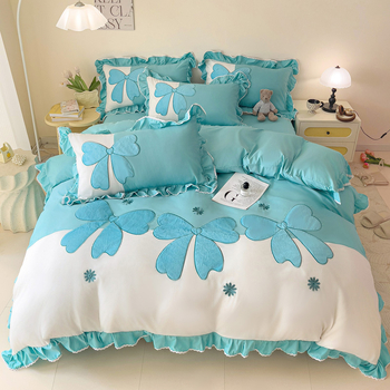 Четирипартиен комплект спално бельо от полиестер с принт на карикатура и реактивен печат