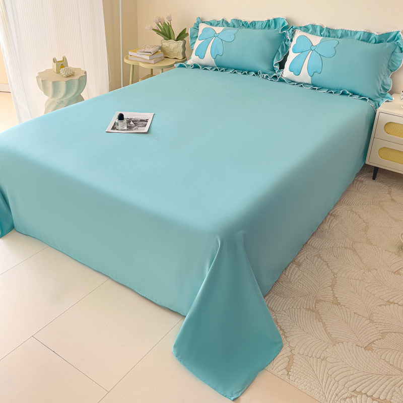 Set de lenjerie de pat din poliester, patru piese, cu model de caricatură, imprimare reactive