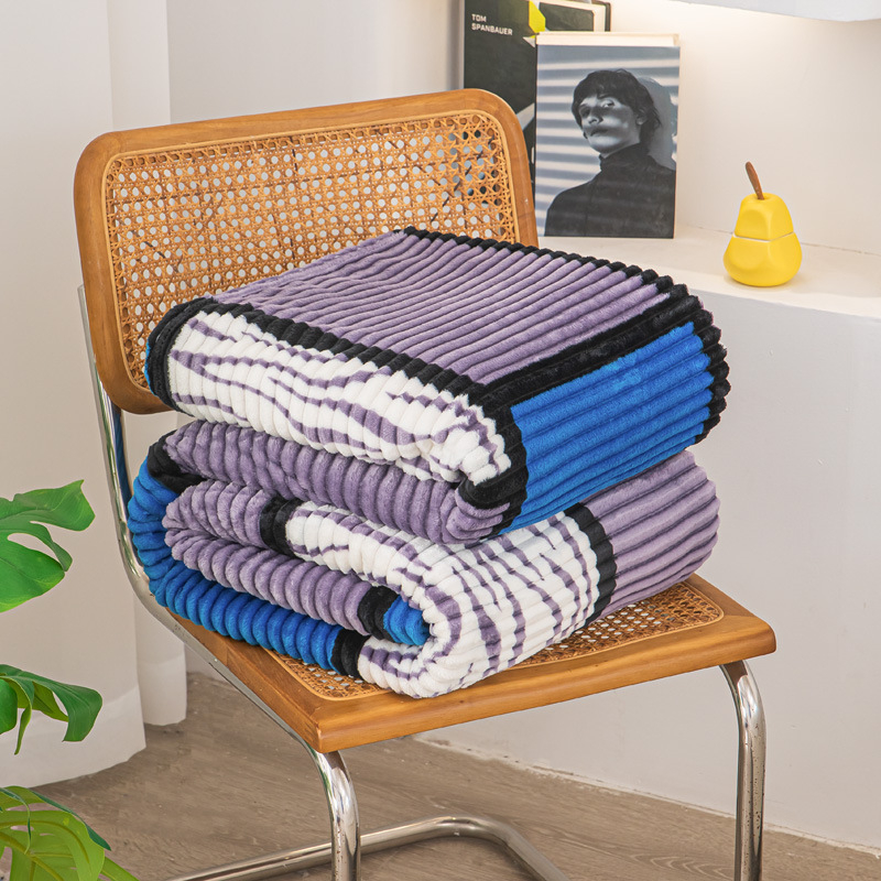 Κουβέρτα φλανέλ με γεωμετρικό μοτίβο, ίνες πολυεστέρα, βάρος 800–1000 g, για όλες τις εποχές, μοντέρνο μινιμαλιστικό στυλ