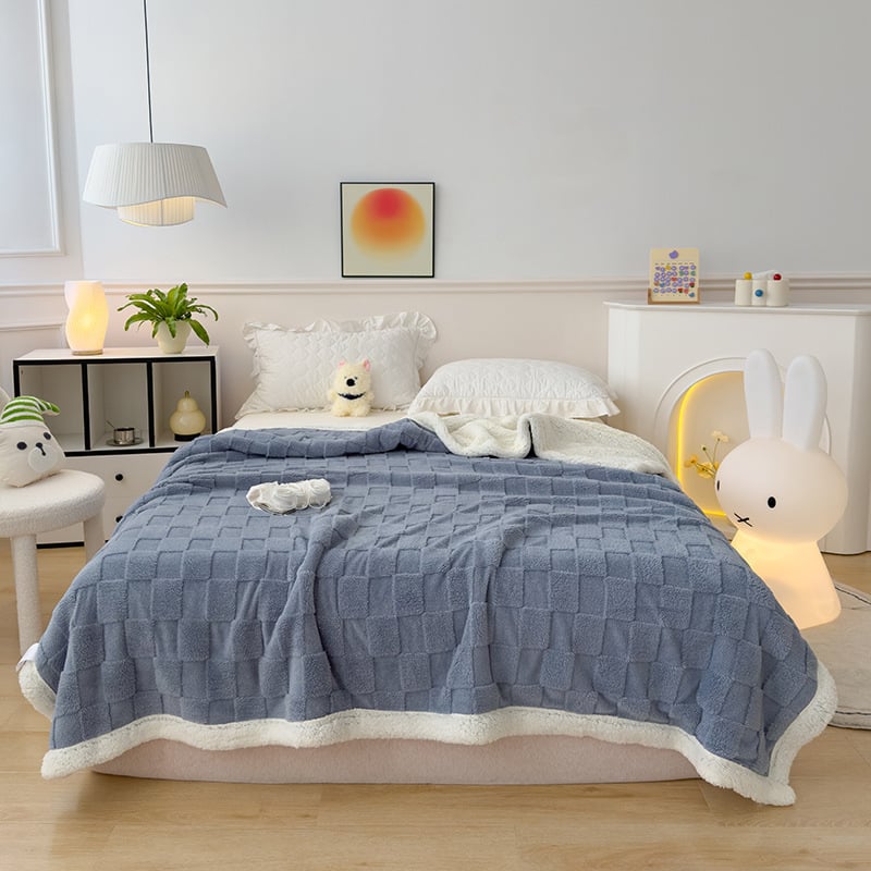 Φλανελ κουβέρτα με γεωμετρικό σχέδιο, πολυεστερική ίνα, βάρος 1–1,5 кг, κατάλληλη για όλες τις εποχές