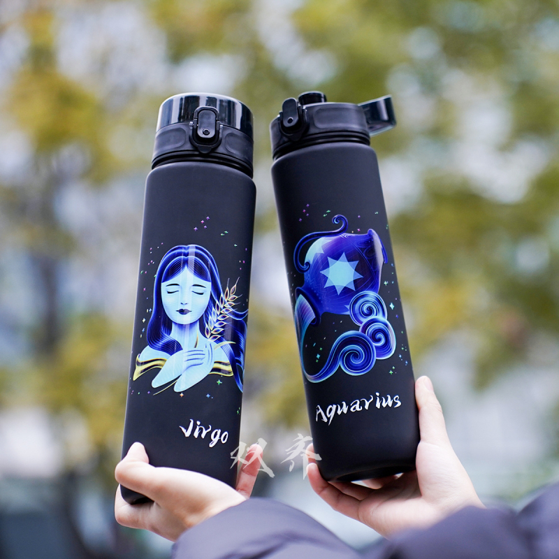 Plastikinė taurelė su konstelacijų raštu, 3D spausdinimas, PC medžiaga, dangtelis vieno paspaudimo, logotipo pritaikymas