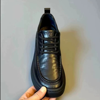 Vyriniai odiniai bateliai iš karvės odos, vidus odinis, guma padas, raišteliai, žemas kulkšnies aukštis, apvalus pirštas