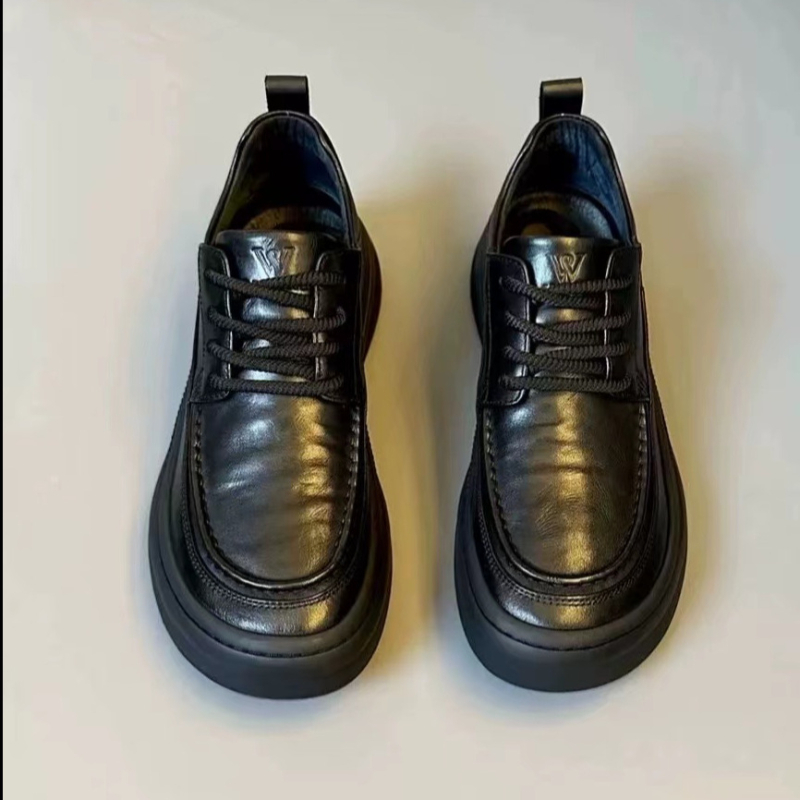 Vyriniai odiniai bateliai iš karvės odos, vidus odinis, guma padas, raišteliai, žemas kulkšnies aukštis, apvalus pirštas