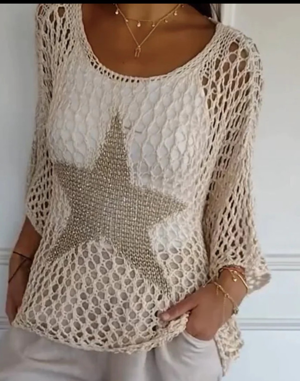 Ötcsillagos mintázatú pulóver, kerek nyakú, 3/4-es ujjú, lazán szabott, akrilrost