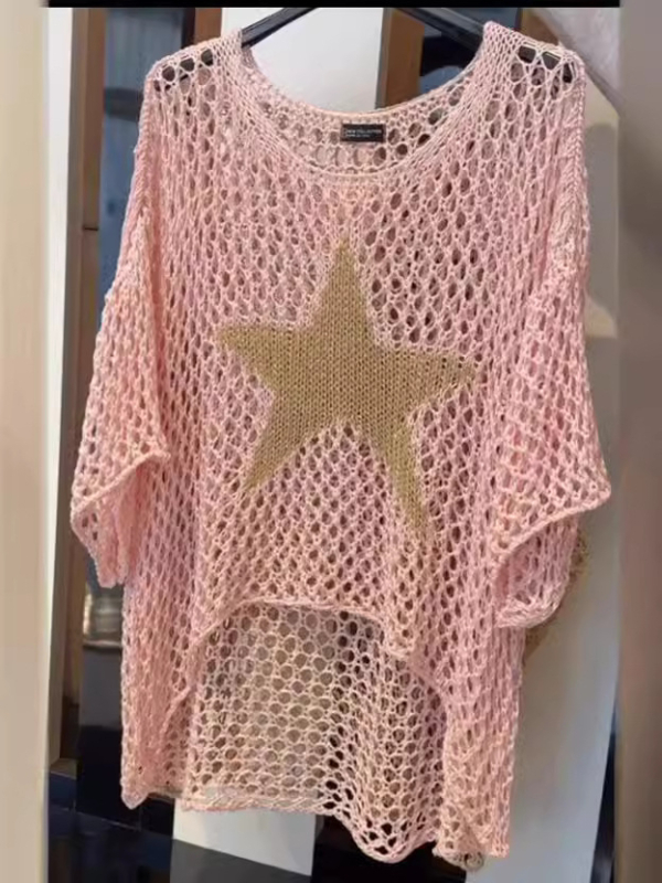 Ötcsillagos mintázatú pulóver, kerek nyakú, 3/4-es ujjú, lazán szabott, akrilrost