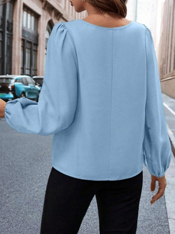 сатенова риза, пуловер стил, дълги ръкави, кръгло деколте, панелен дизайн