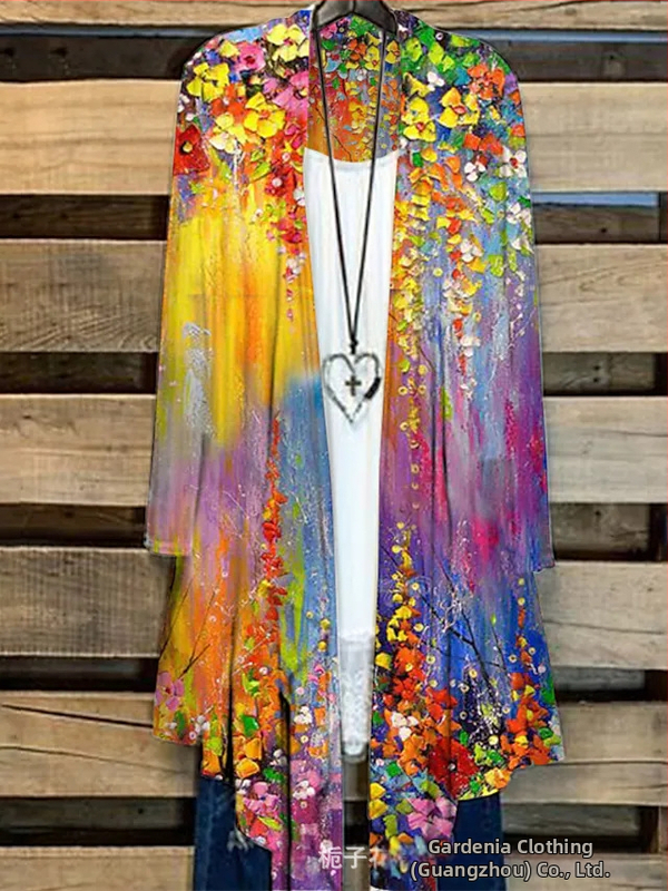 Moteriški marškiniai su ilgomis rankovėmis su spauda, ilgesnė kirpimo linija ir kailio apykakle, poliesteris