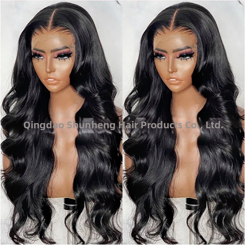 Перука SH-125, предна дантела, синтетични влакна устойчиви на високи температури, дълга къдрава коса със странични бретончета, естествен стил