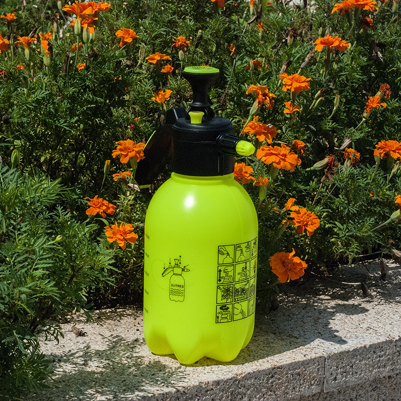 Qimao πλαστικός χειροκίνητος ψεκαστήρας για πότισμα και απολύμανση σε οικιακό κήπο