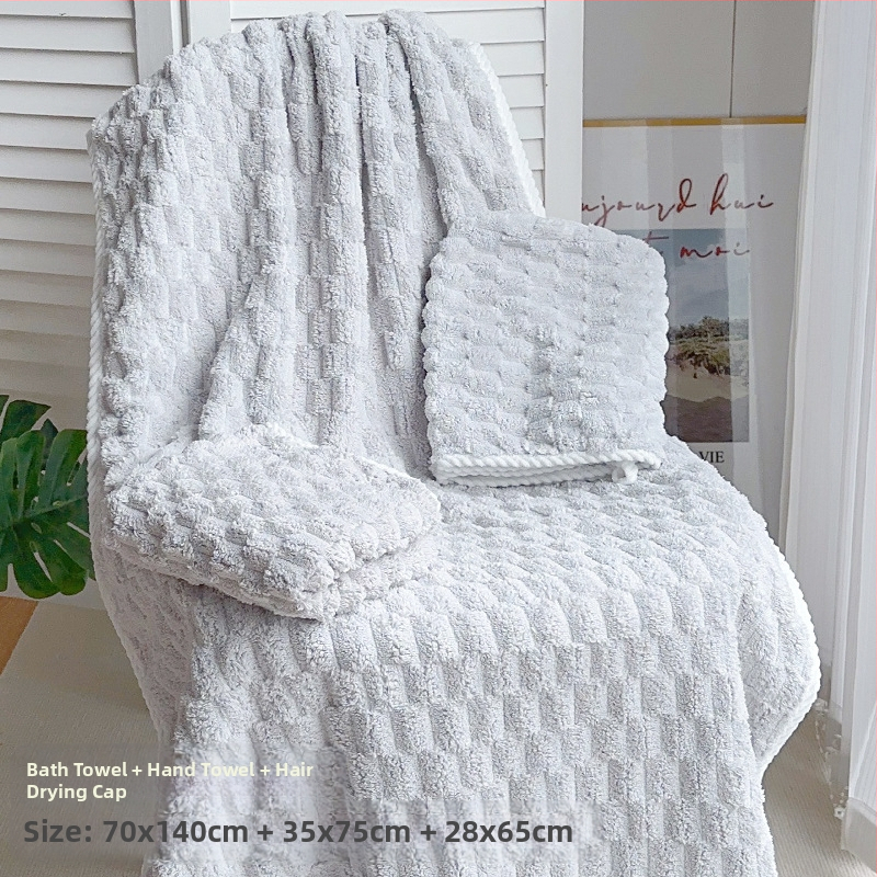 Set baie din trei piese: prosop de înfășurat pentru adulți, căciulă de uscare a părului și prosop; bumbac 100%, fir 150D, marca Silent Love