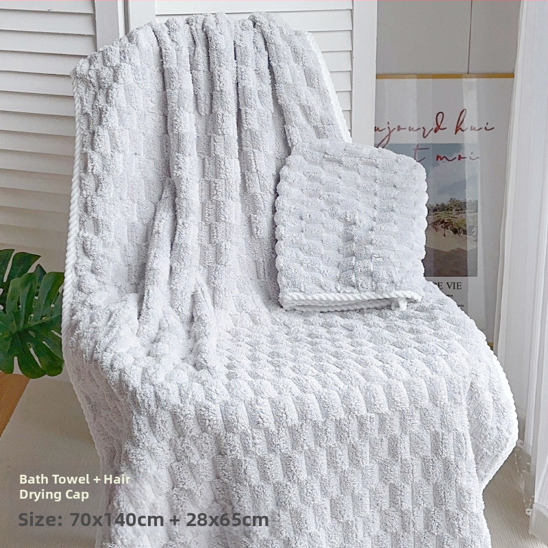 Set baie din trei piese: prosop de înfășurat pentru adulți, căciulă de uscare a părului și prosop; bumbac 100%, fir 150D, marca Silent Love