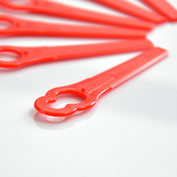 Πλαστική λεπίδα για χλοοκοπτικό - καθολικό ανταλλακτικό κοπής γκαζόν - Realistic (Μάρκα: Realistic; Εφαρμογή: χλοοκοπτικό; Προσαρμογή: Χωρίς)