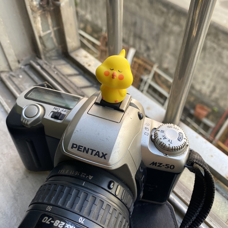 Κάλυμμα σιλικόνης για το hot shoe της κάμερας — καθολικός καρτούν σχεδιασμός με δαιμονικά κέρατα, εύκολη εγκατάσταση, συμβατό με DSLR και mirrorless κάμερες