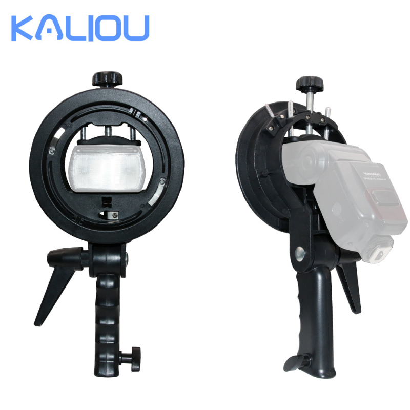 Cario S kronšteins – plastmasas rokas balsts zibens, mikrofona un softbox gaismai; maksimālā slodze 2 kg; svars 0,5 kg