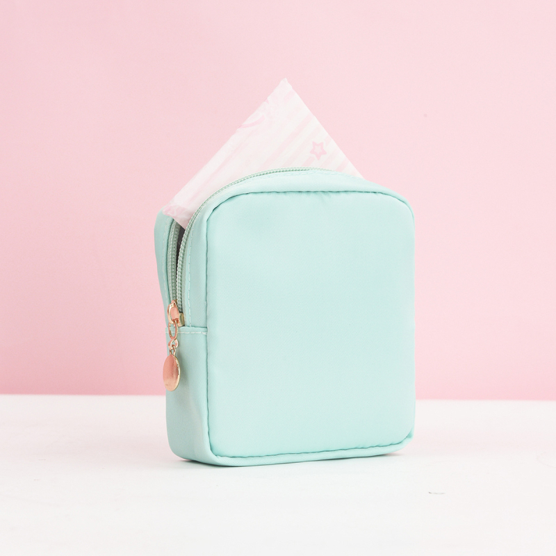 Sanitarinių įklotėlių laikymo maišelis – kubo formos, poliesteris, daugiafunkcinis, modelis 0846