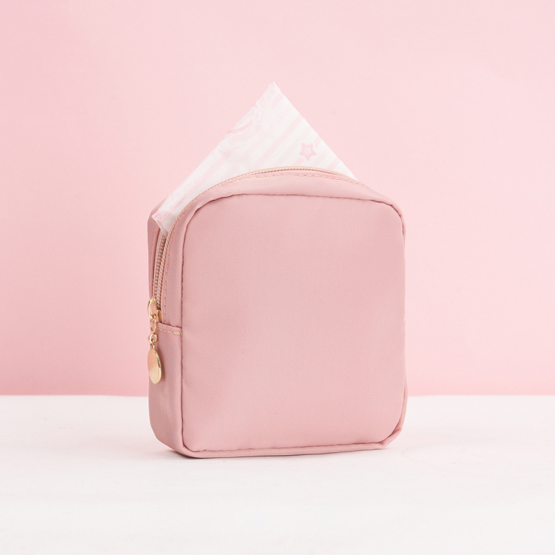 Sanitarinių įklotėlių laikymo maišelis – kubo formos, poliesteris, daugiafunkcinis, modelis 0846