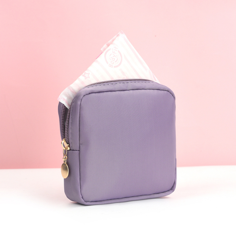 Sanitarinių įklotėlių laikymo maišelis – kubo formos, poliesteris, daugiafunkcinis, modelis 0846