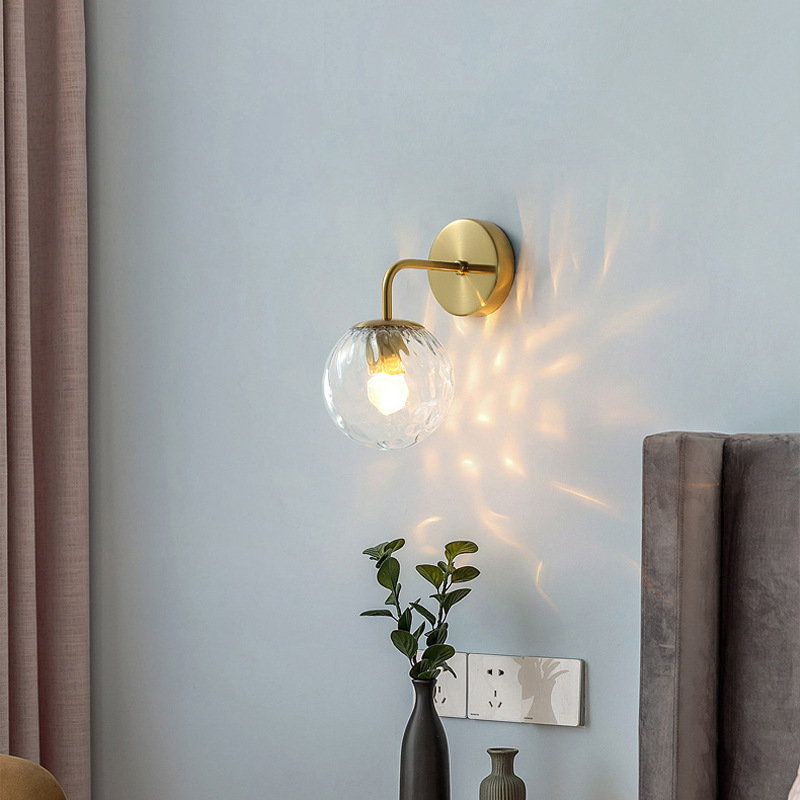 LED sienas lampa ar stikla abažūru, alumīnija korpuss, spriegums ≤36V