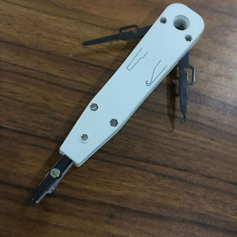 KD-1 Κόφτης καλωδίων για δικτυακούς πίνακες - ABS + εργαλειακός χάλυβας, βάρος 53 g, κατάλληλος για 110 patch panel και δικτυακούς/τηλεφωνικούς πίνακες