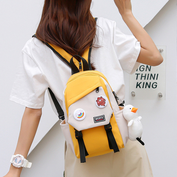 Sieviešu crossbody soma – audums (kanvas), rāvējslēdzējs, iekšējās kabatas telefona/ID/datoram, iekšējā patch kabata, pilsētas stils