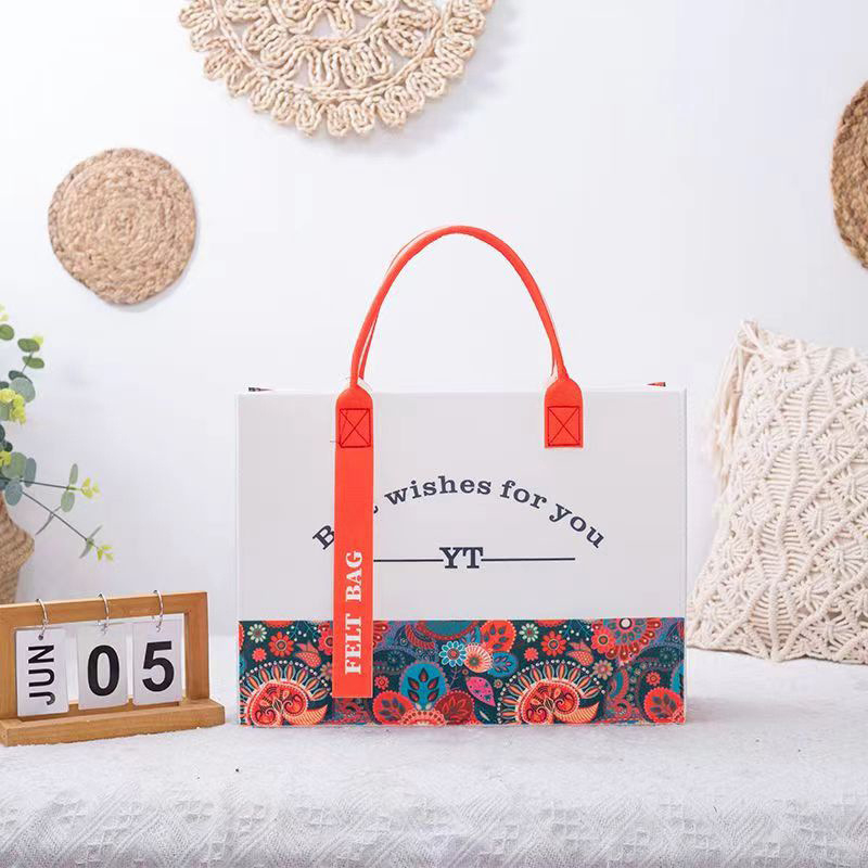 Geantă Tote din fetru, stil street fashion, formă orizontal pătrată, fără căptușeală, deschisă