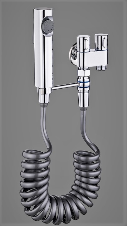 Set pištolja za pranje WC-a s ugradbenom instalacijom, bakreno tijelo, dvostruki izlaz, kutni ventil