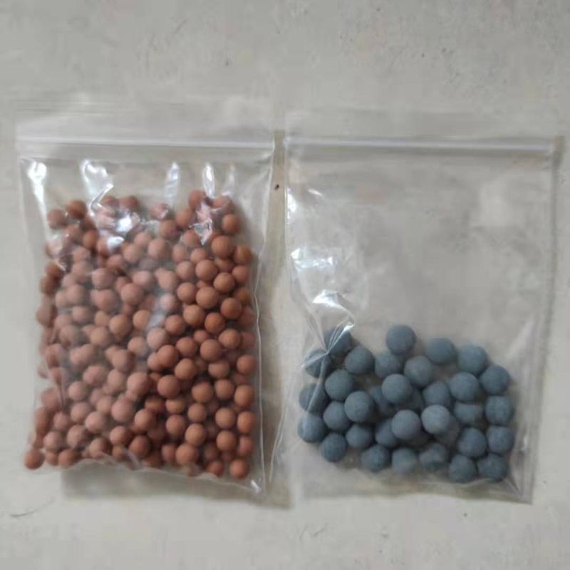 Nešiojama dušos galva su neigiamais jonais, ABS medžiaga, masažo ir lietaus režimai, srieginė montavimas