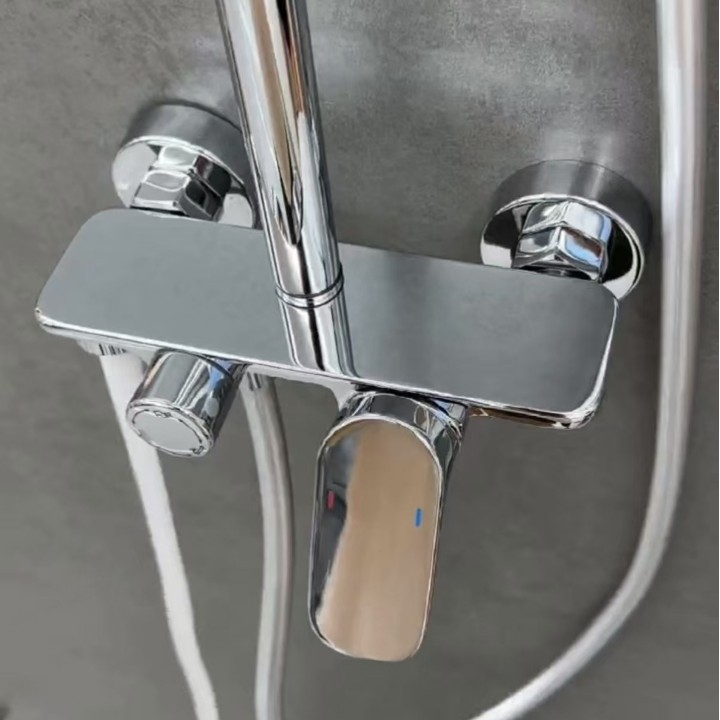 Dušo komplektas sienos montavimui, kvadratinė dušos galvutė, vario medžiaga, keturi nustatymai, dvigubas dušo čiaupas, modelis 8810