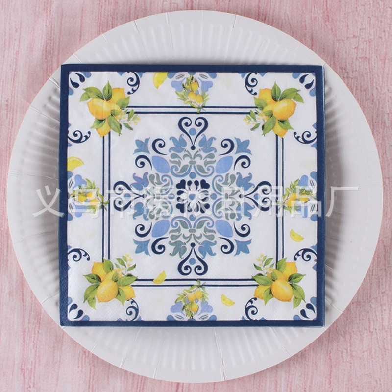 Χαρτοπετσέτα με εκτύπωση τροπικού δάσους σε σκανδιναβικό στυλ, 3-πλά, από virgin ξυλοπολτό, 20 φύλλα, 70 g, δυνατότητα εκτύπωσης λογότυπου