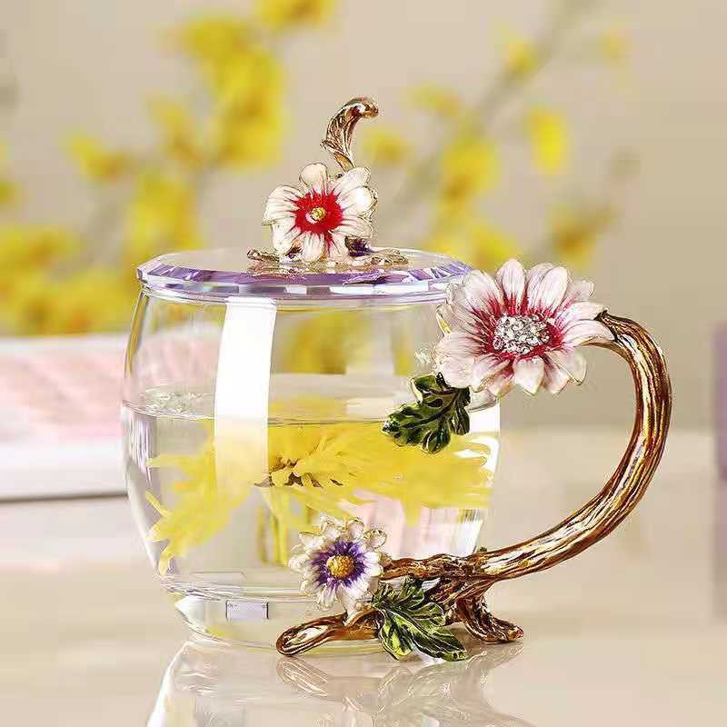 Arbatos puodelis su rankenėle, atsparus karščiui stiklas, rankų dažytas ir elektroplatuotas, dovanos dėžutė