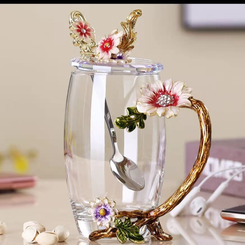 Arbatos puodelis su rankenėle, atsparus karščiui stiklas, rankų dažytas ir elektroplatuotas, dovanos dėžutė