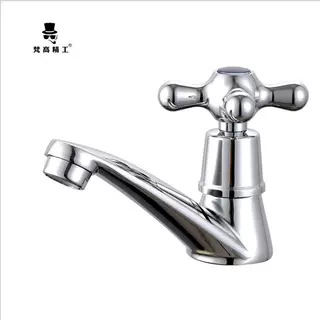 Praustuvas čiaupas šaltam vandeniui, korpusas iš cinko lydinio; keramikos vožtuvo šerdis; montavimas: vienos skylės; atidarymas: raktas; darbinė temperatūra 0–90°C