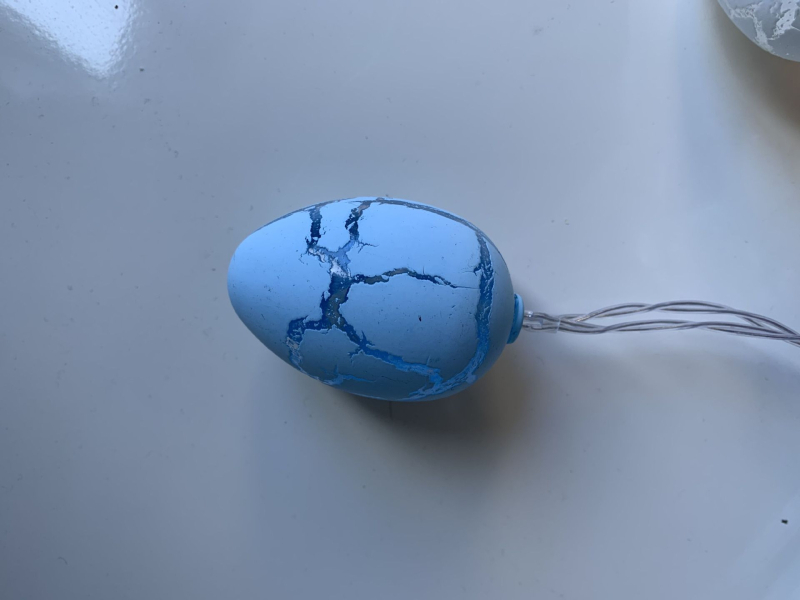 LED αλυσίδα φωτισμού σε σχήμα ραγισμένων αυγών, μήκος 1.5 μ., 10 LED, IP54, 3000K ζεστό λευκό, με μπαταρία