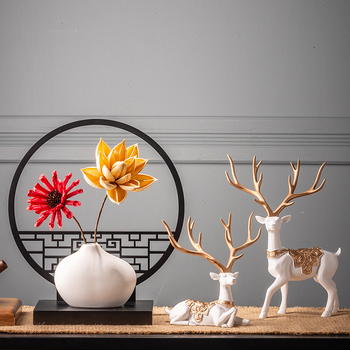 Namų dekoratyvinė figūra, rankų darbo, augalo motyvas, naujas kinietiškas stilius, medžiaga: plastikas ir derva