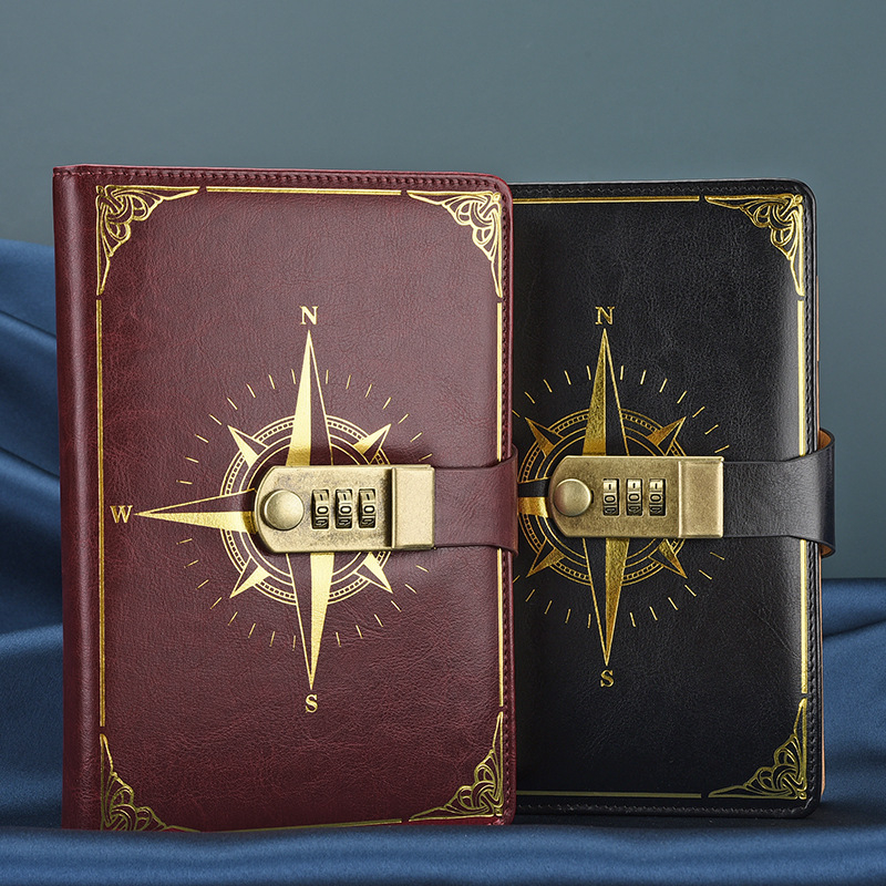 Bilježnica: A5 compass codebook s PU kućištem, konopno šivanje, Forest papir 80 g, 200/100 stranica, kalendar, otisak logotipa, prilagodba dostupna