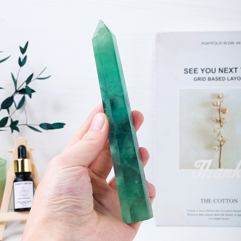 Kristāla sešstūra prizmā no rauja akmens — Runyangshi zīmols, mājas dekors, mūsdienu minimālisma stils, iepakots PP maisiņos