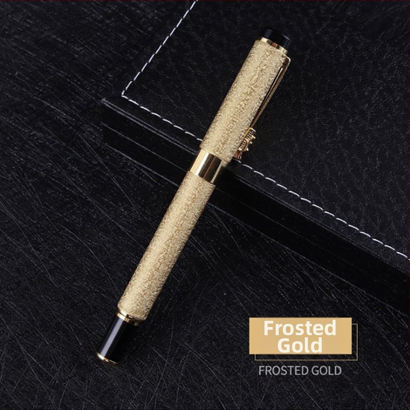 Eternal plunksninis rašiklis rinkinys su trim dalių dovanojimo dėžutėje — metalinis korpusas, rašalo tiekimo sistema su kasete ir sugerikliu, metalinis antgalis, logotipo spauda įmanoma