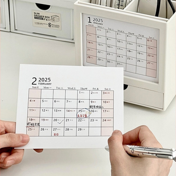 Rašiklių organizatorius su pasukamu laikikliu, kvadratinė forma, modelis 985, medžiaga: šilkinė gėlė, tinkamas kaip dovana naujajam namui