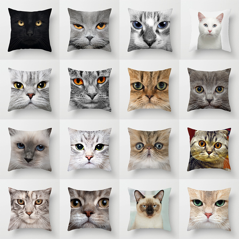 Spilvens pārvalks no velūra ar kaķa motīvu – karikatūru raksts, nordiskais stils, dzīvojamā istaba