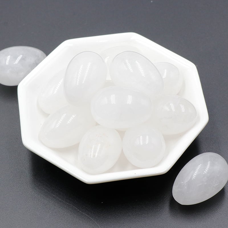 Яйцевидна нефритена висулка, естествен камък, шлайфано и полирано, персонализиран дизайн