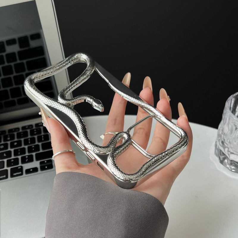 TPU dėklas su elektroplatintu tuščiaviduriu gyvatės motyvu, šilumos sklaidai ir kritimo apsaugai, suderinamas su iPhone 11/12/13/14 serijomis