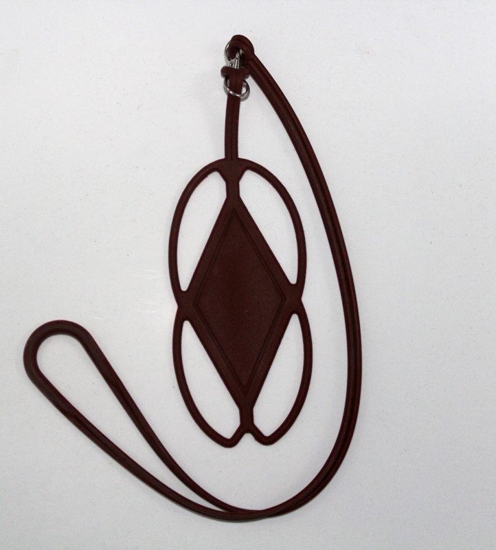 Silikoninis telefono dėklas su kaklo pakabuku, paprastas konstrukcijos, galimybė spausdinti individualų motyvą, karšto presavimo procesas, šilumos išsklaida, atsparumas dėvėjimuisi ir kritimams