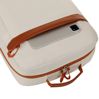 Portatīvā datora mugurs somu Oxford audums, rāvējslēdzēja atvērums, iekšējās kabatas (ar rāvējslēdzēju, telefona kabata, identifikācijas kabata), iekšējais slānis, elpojošs un izturīgs pret nodilumu